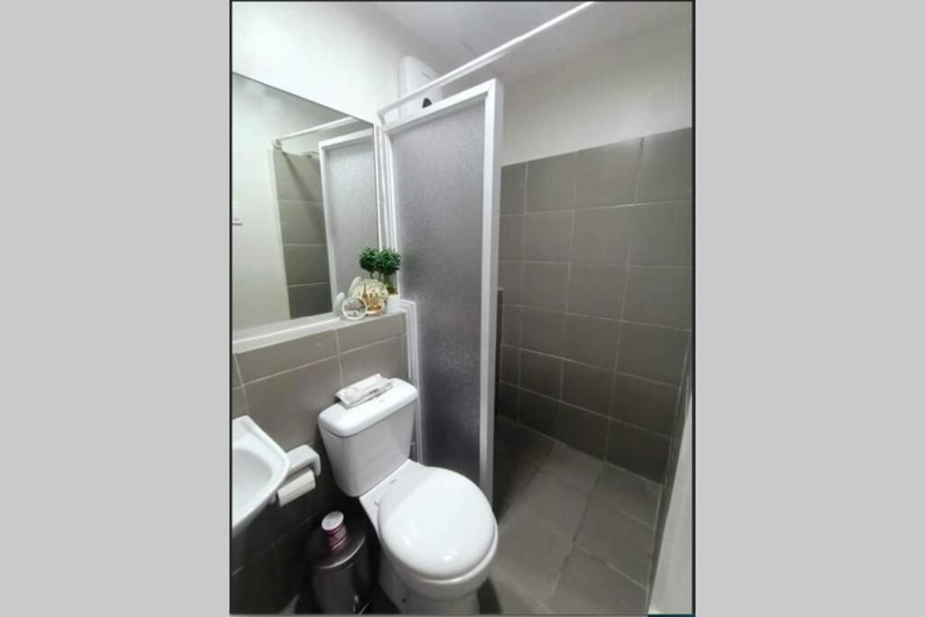 Condo Unit In Camella Manors Bacolod Buitenkant foto